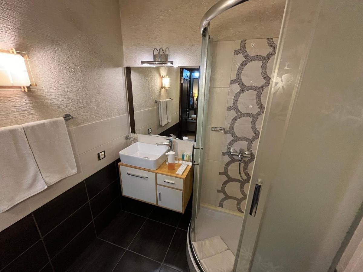 Orbita Hotel Shymkent Eksteriør billede