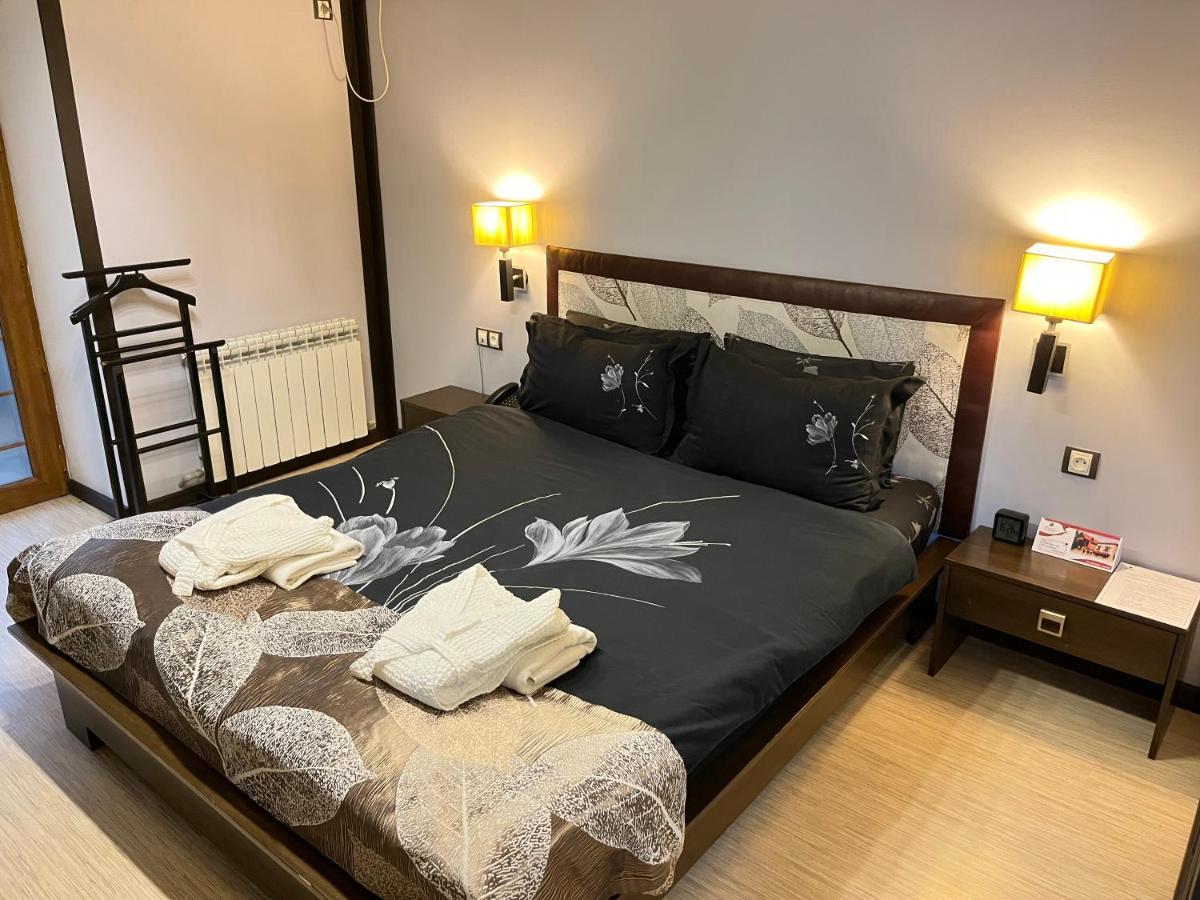 Orbita Hotel Shymkent Eksteriør billede