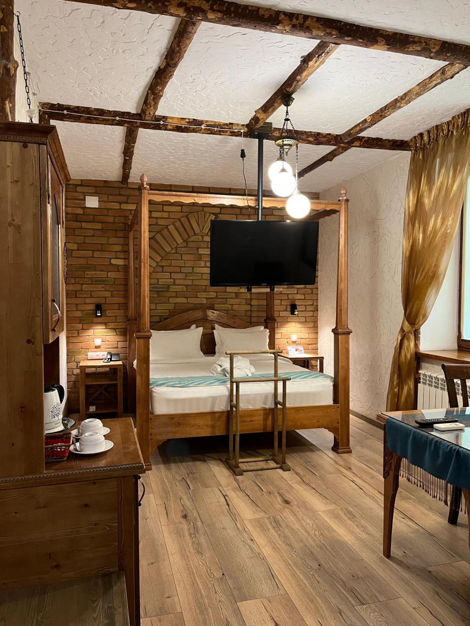 Orbita Hotel Shymkent Eksteriør billede